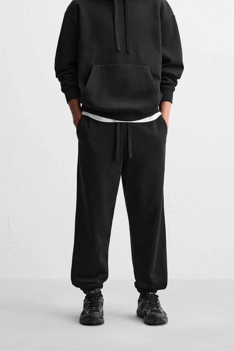Black Track Pant – Premium Unisex Streetwear Track Pants | VELZR
